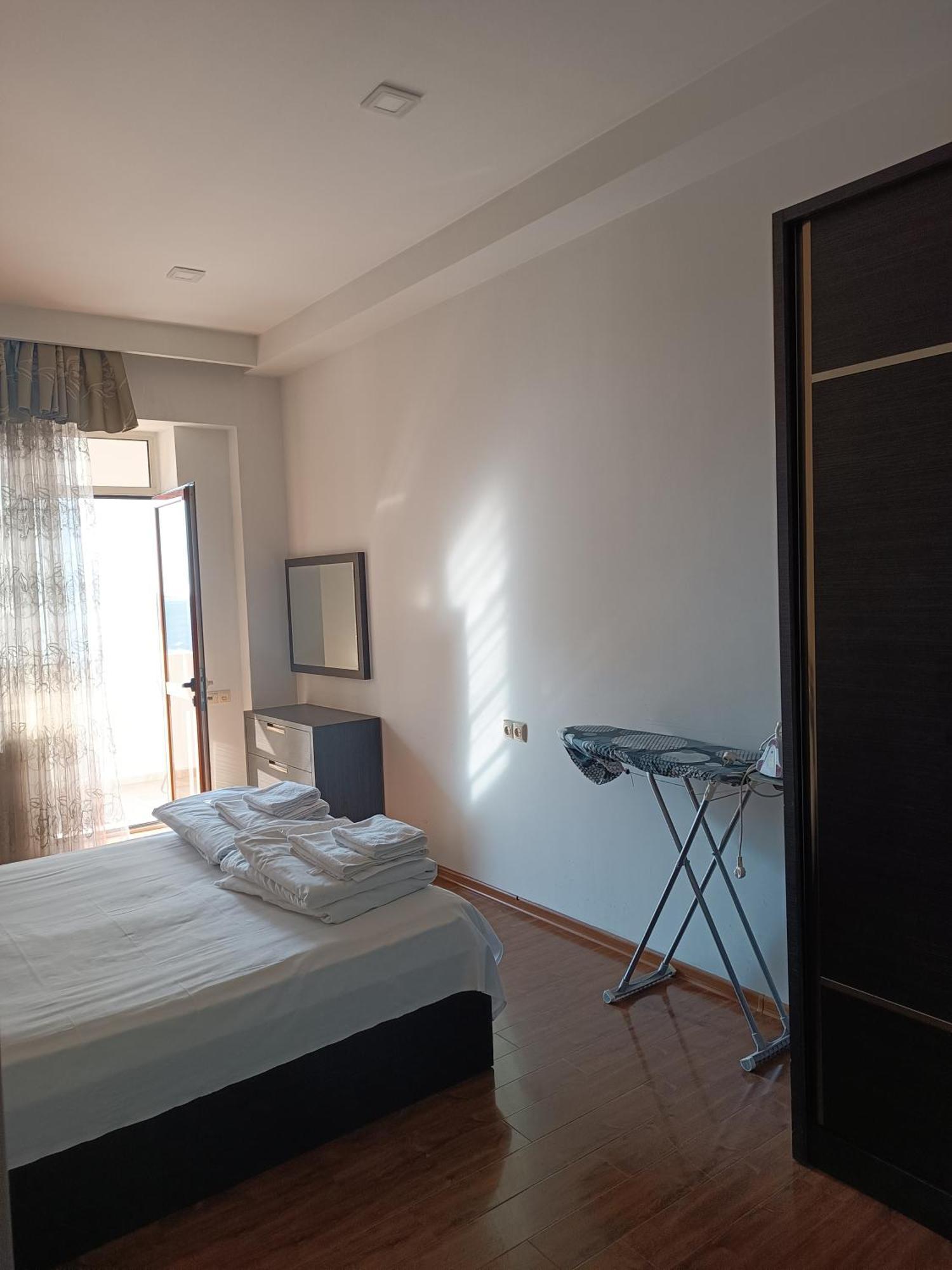 Rent Inn Yerevan On Buzand Street Exterior photo