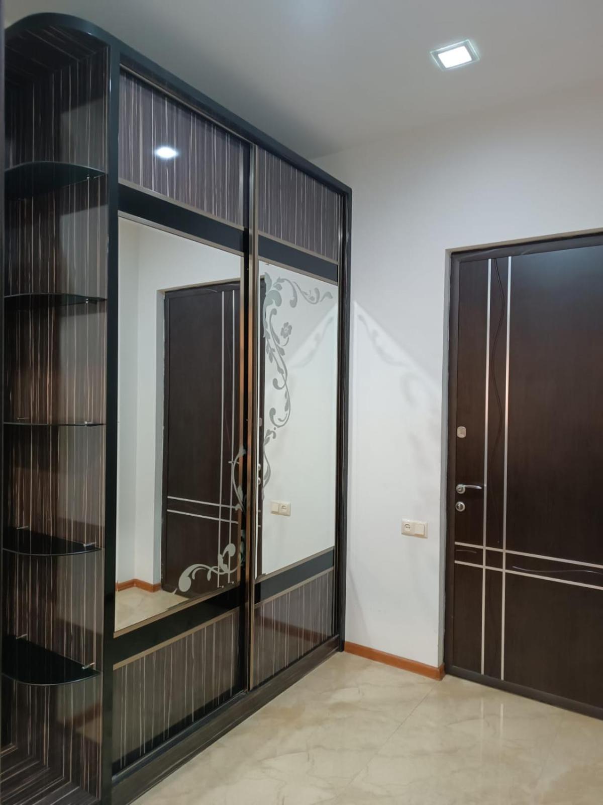 Rent Inn Yerevan On Buzand Street Exterior photo